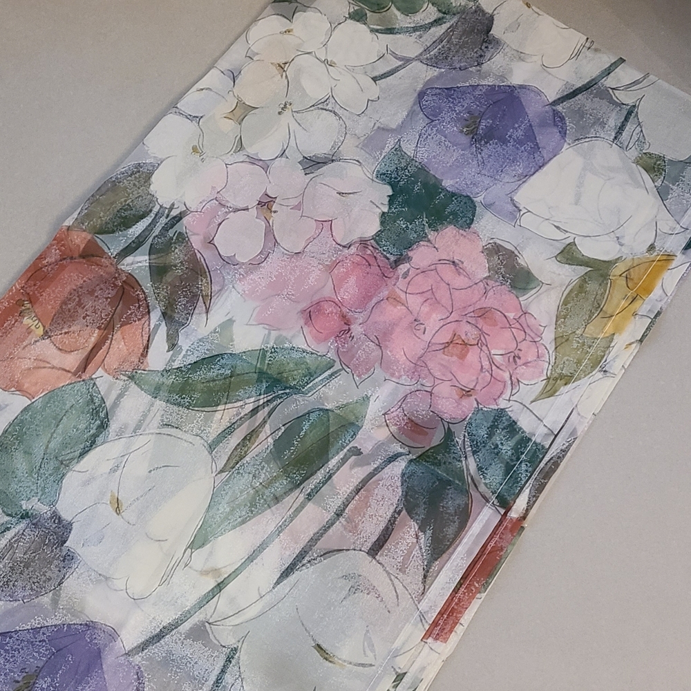 NWOT Floral Shower Curtain